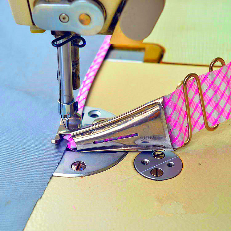 Carpeta overlock de tamaño de  - Binding Tape Bias reseña y precio